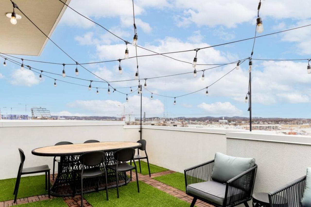 Stunning River View Condo Walk To Downtown Rooftop Patio Nashville Ngoại thất bức ảnh